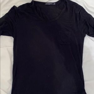 Brandy Melville tshirt